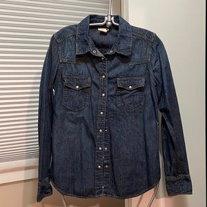 Levi’s denim snap from shirt M